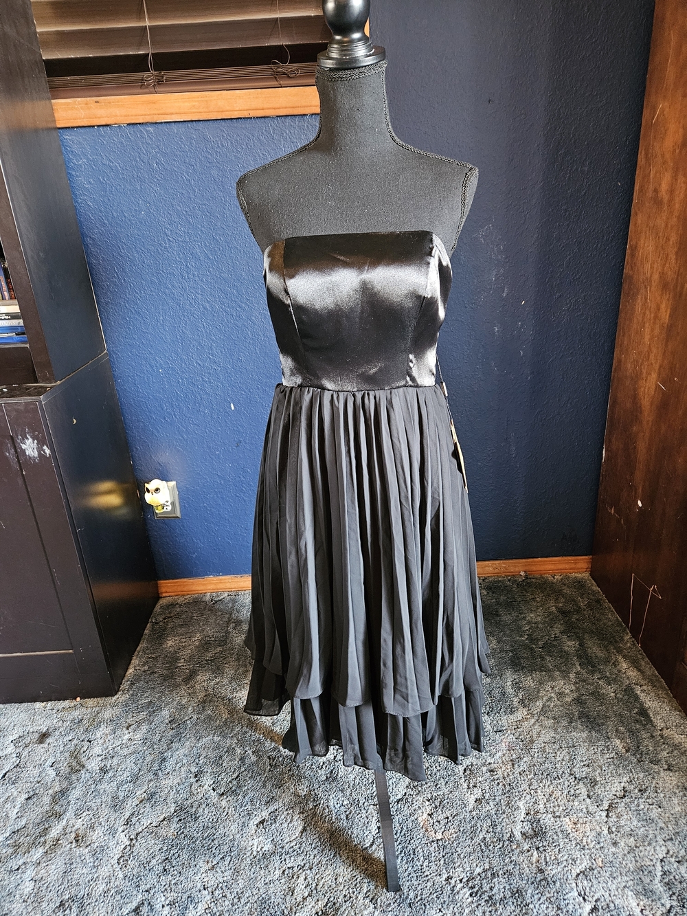 nwt JJs House Black Strapless Chiffon & Satin Cocktail Dress 4 homecoming